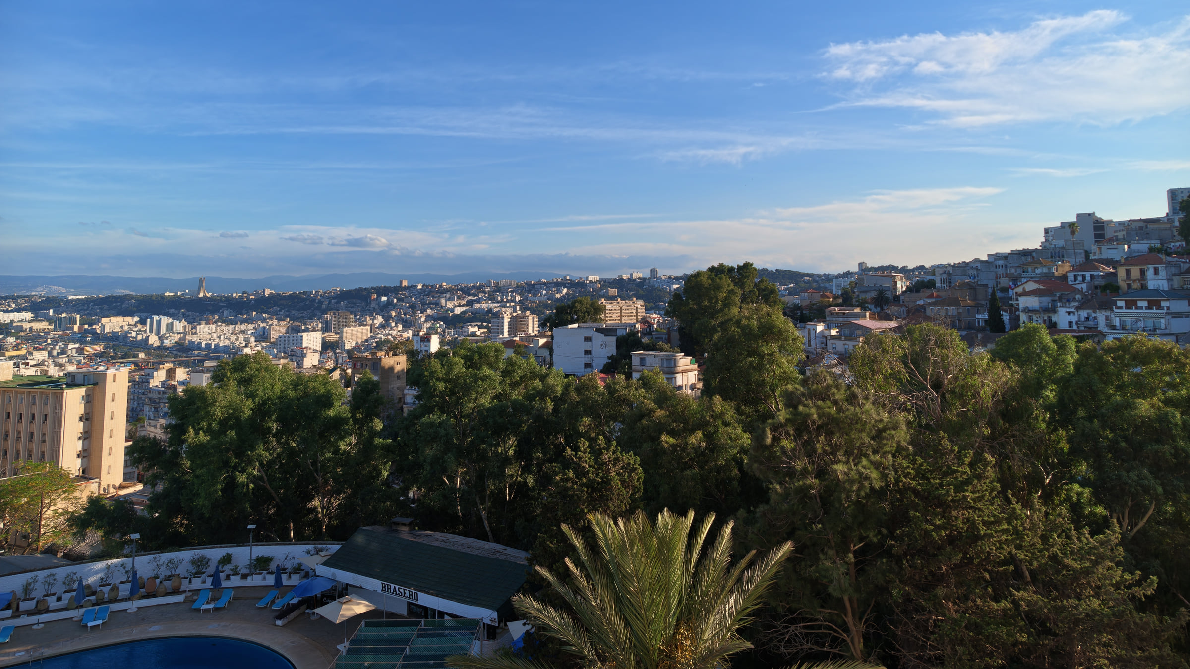 Vue sur Alger depuis l'hôtel